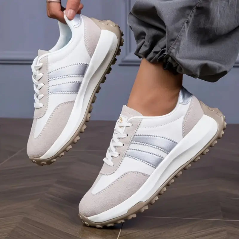 Women's Lace-Up Breathable Workout Shoes