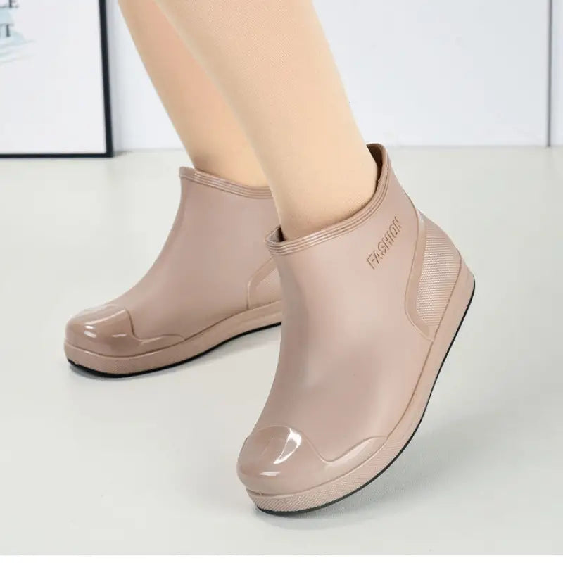 FASHION WATERPROOF NON SLIP RAIN BOOTS