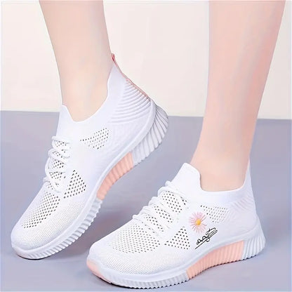 LOW TOP CASUAL LACE UP SNEAKERS