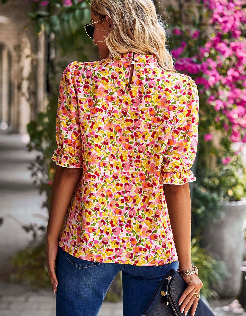 Disty Floral Round Neck 1/2 Sleeve Slim Shirt