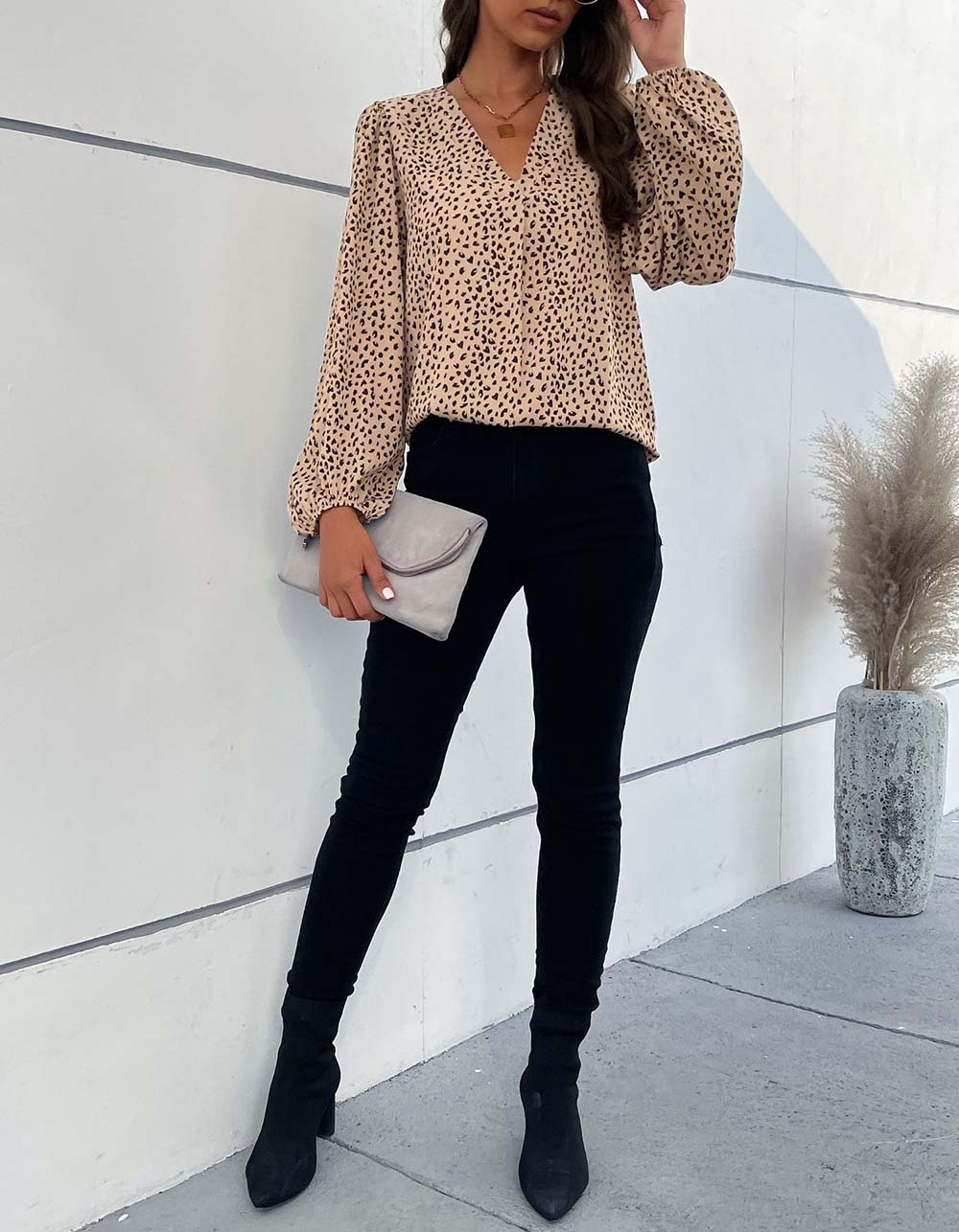 Leopard Printed V Neck Long Sleeve Shirt