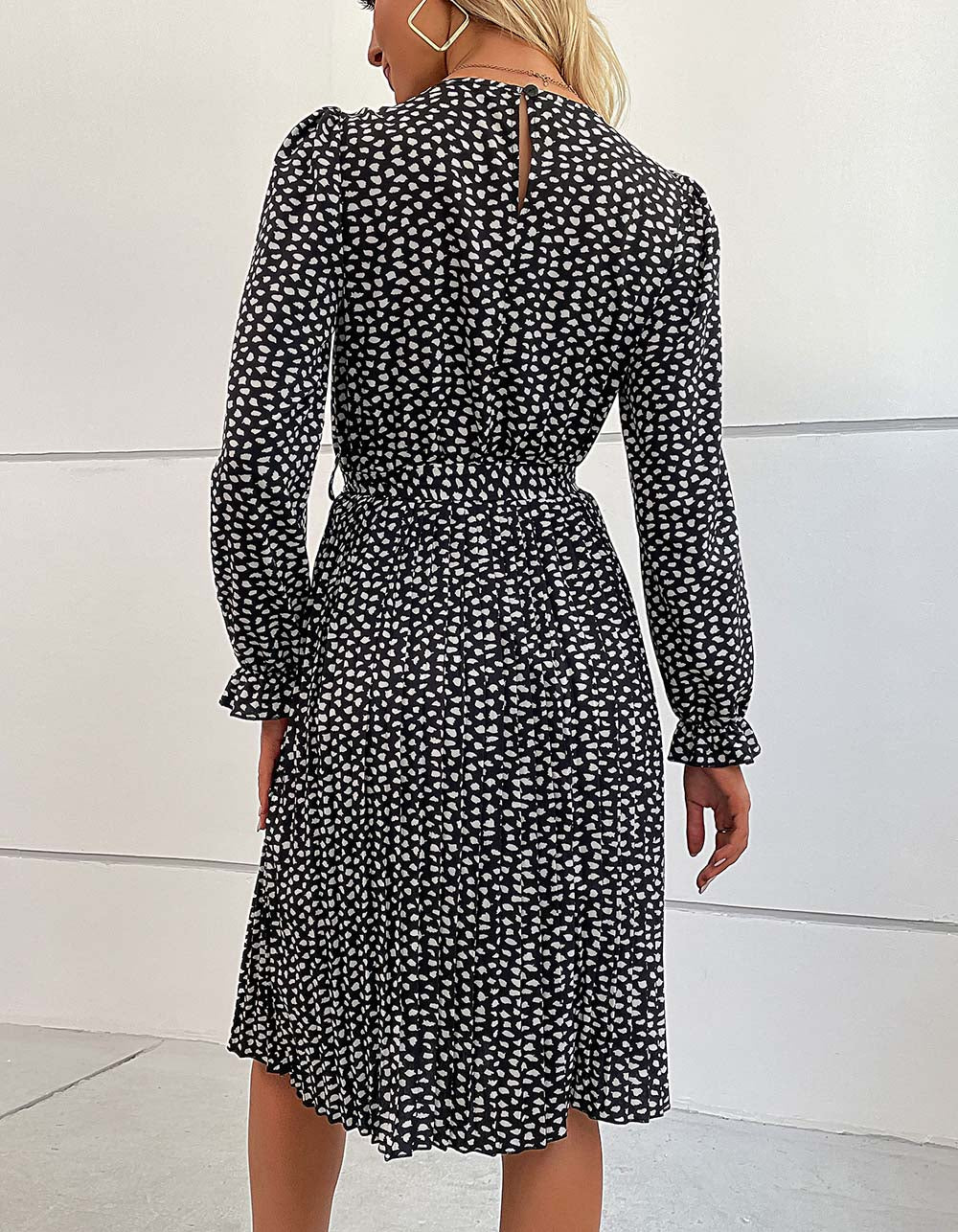 Leopard Round Neck Belted Long Sleeve Midi A-Line Dresses