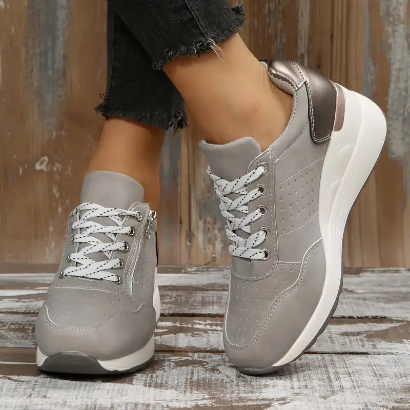 CASUAL ORTHOPEDIC SOFT SOLE SNEAKERS