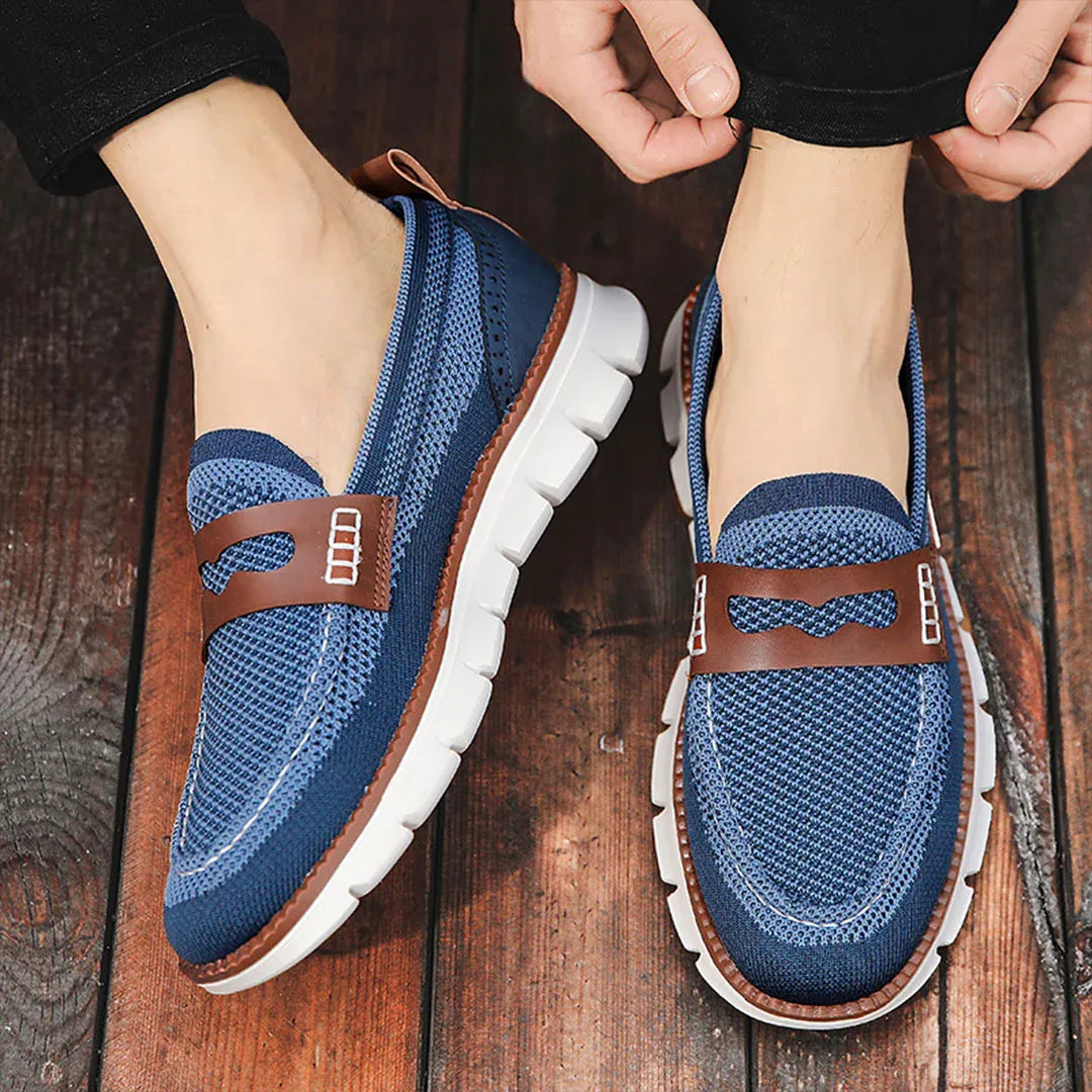 LIGHT CASUAL SLIP-ON SHOES