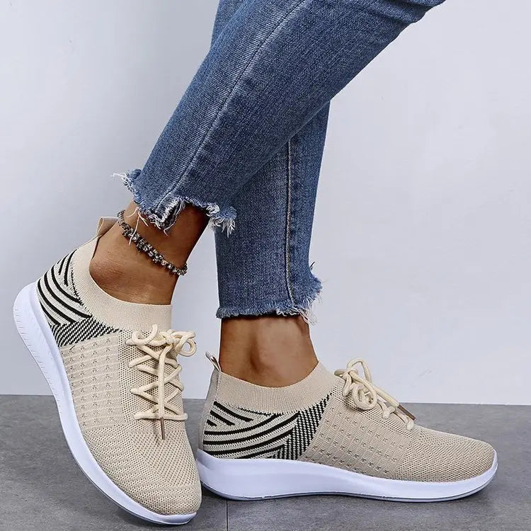 TRENDY WOMEN'S SHOES WITH ORTHOPEDIC FOOTBED