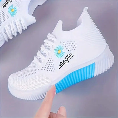 LOW TOP CASUAL LACE UP SNEAKERS