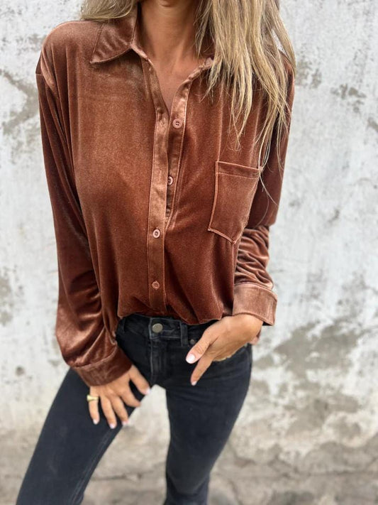 Amaryllis – Elegant and trendy velvet blouse