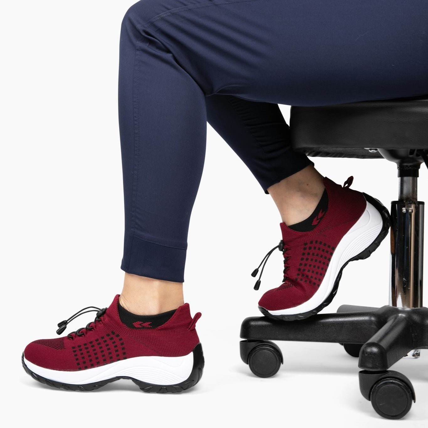 EMILY™ ORTHOPEDIC SNEAKERS WITH STRETCHABLE CUSHION