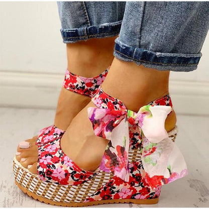 Dot Bowknot Design Platform Wedge Sandal